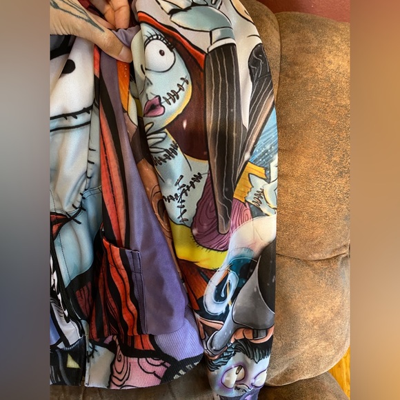 Jacket - Picture 5 of 6